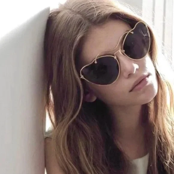 Miu Miu | Accessories | Miu Miu Mu55r 7oe Gold Heart  display picture 2